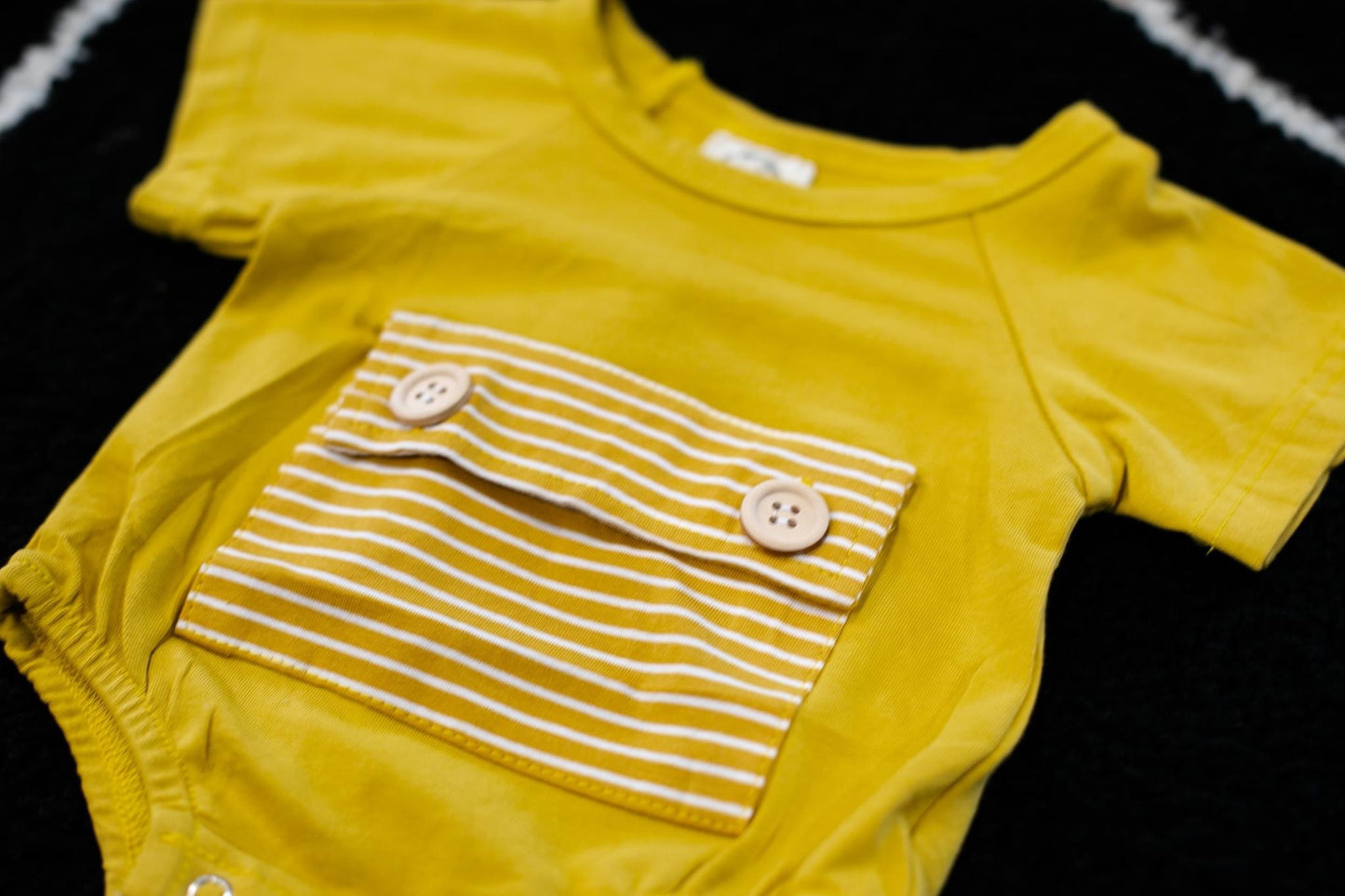 Yodeling in Yellow
