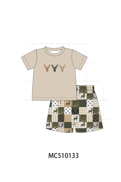 PO69 Green hunting deer embroidery collection