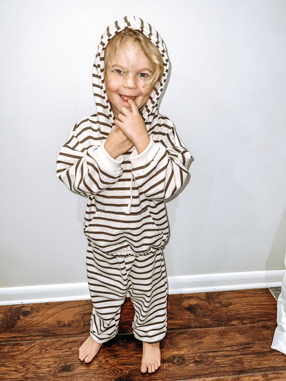 Lounge Set (Striped)